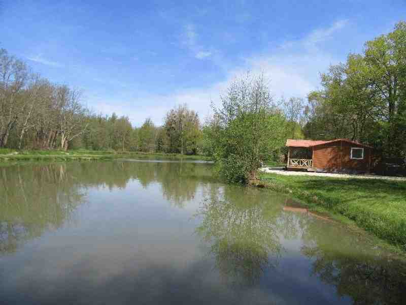 Maison a vendre avec etang ou riviere